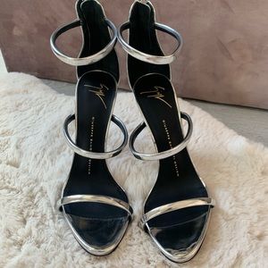 Giuseppe Zanotti Coline 110